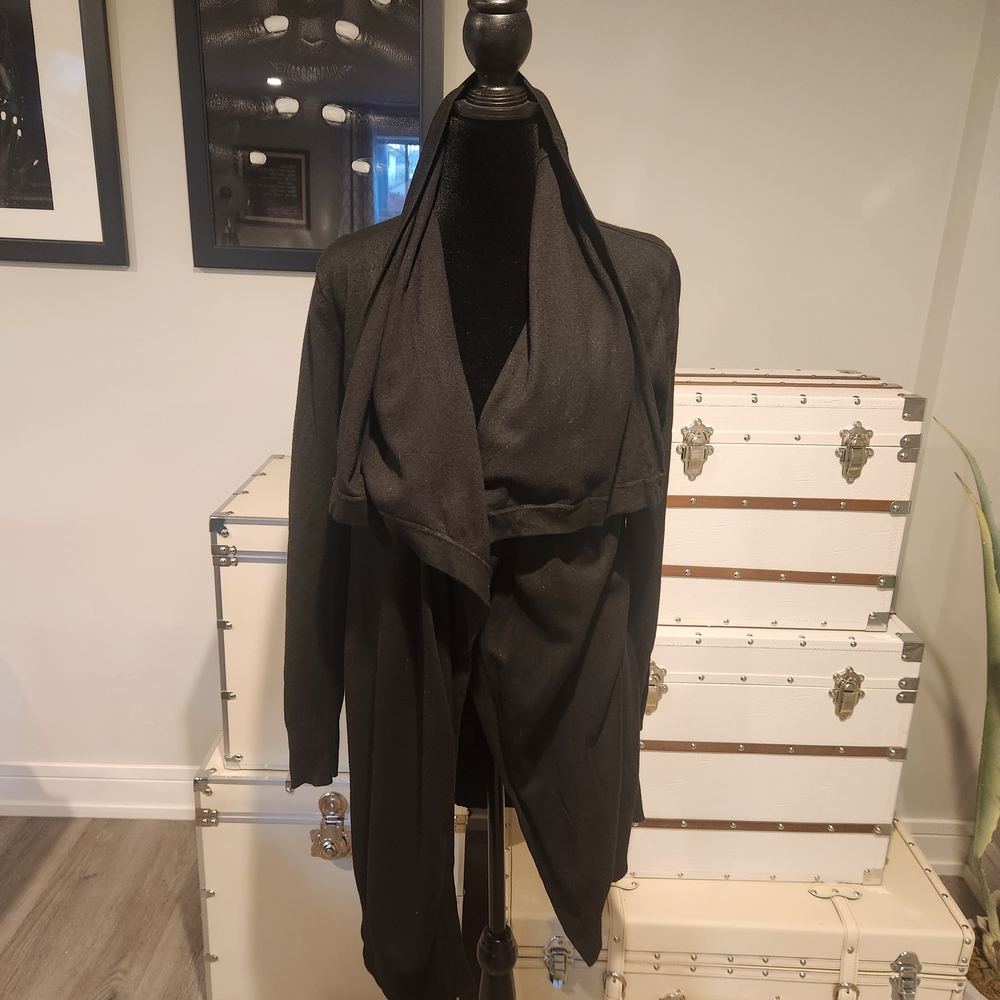 Zara Fine Knit Black Sweater